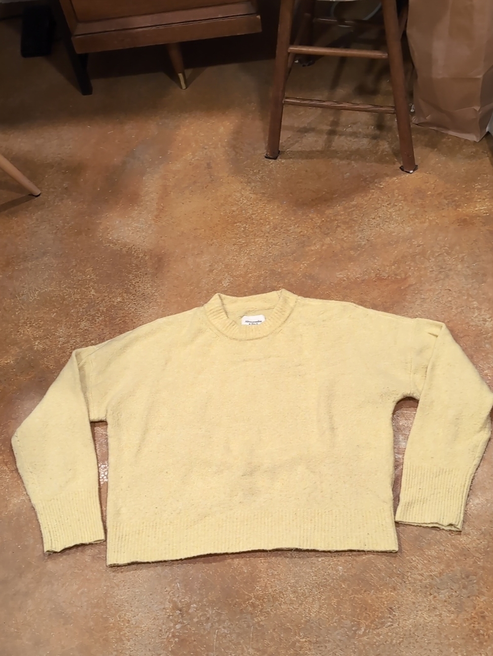 Abercrombie And Fitch Butter Yellow Knit Sweater